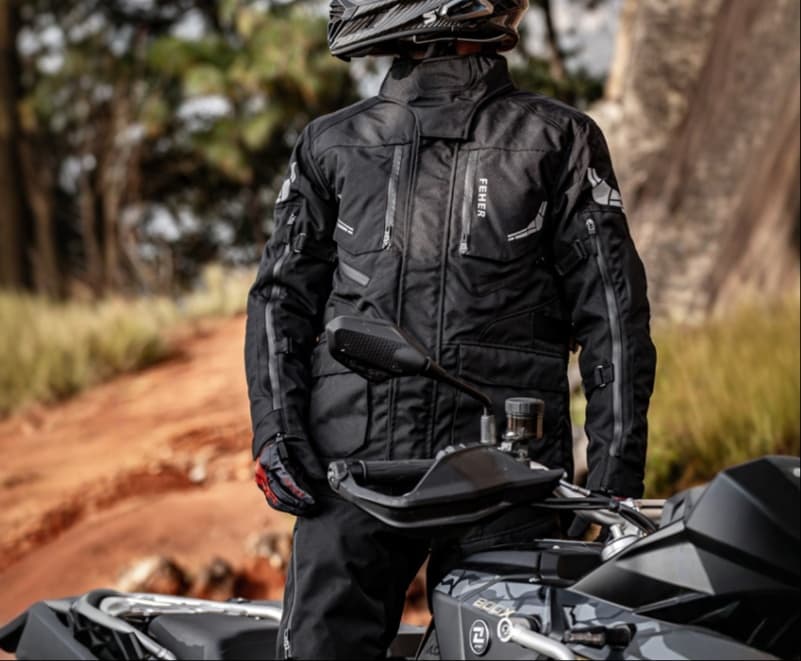 バイク用プロテクター付き服装おすすめ5選！安全性と快適さを両立する