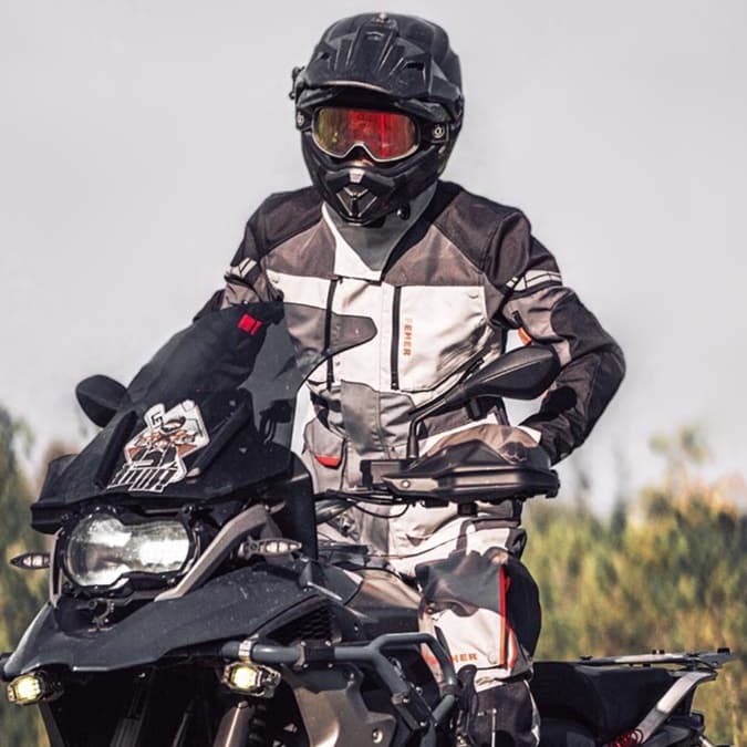 バイク ウェア プロテクター内蔵 四季対応バイクジャケット